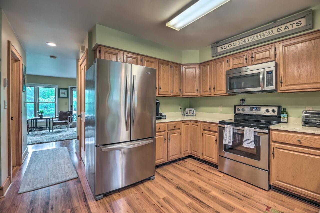 Lake Placid Gem With Patio And Views Less Than 1 Mi To Beach! Eksteriør billede